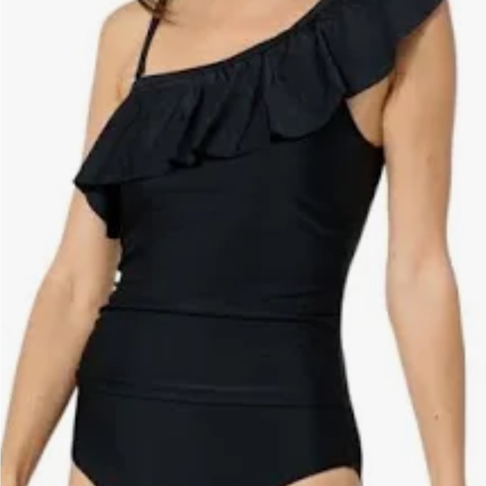 Kathy Ireland NWT Black One Shoulder Swimsuit